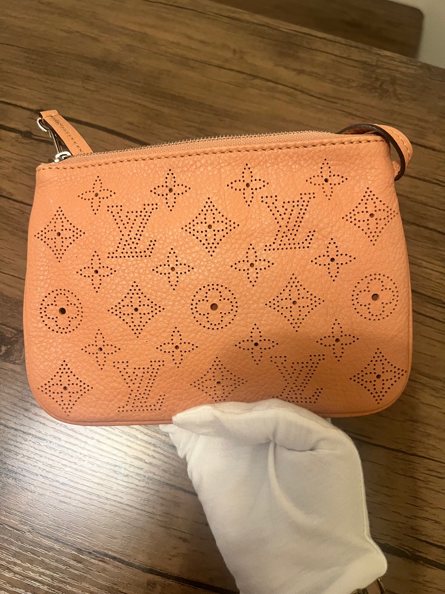 LV Selena Mahina pouch